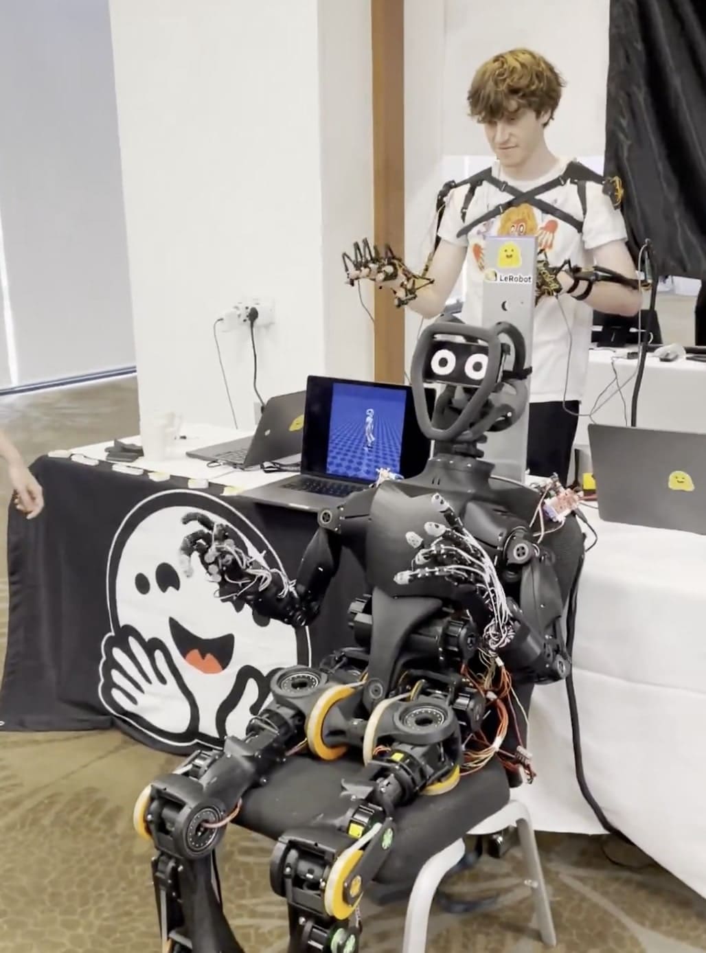 HopeJR od Hugging Face